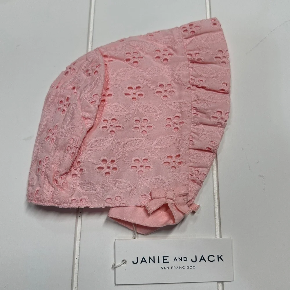 Janie and Jack Baby Crystal Rose Eyelet Ruffle Bonnet New with Tags!